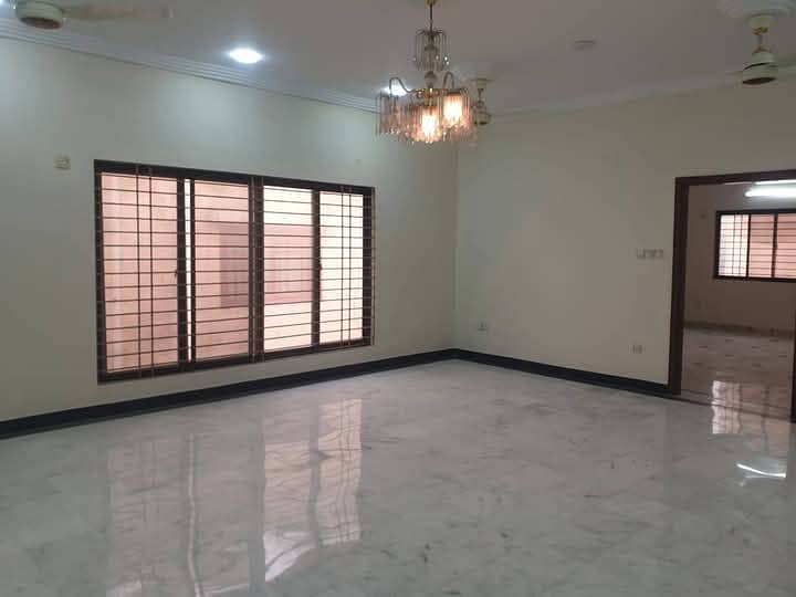 500 Sqyd Main Bahria Upper Portion For Rent In DHA Phase 7 0