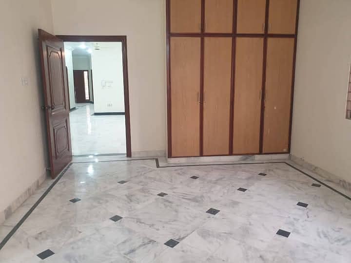 500 Sqyd Main Bahria Upper Portion For Rent In DHA Phase 7 6