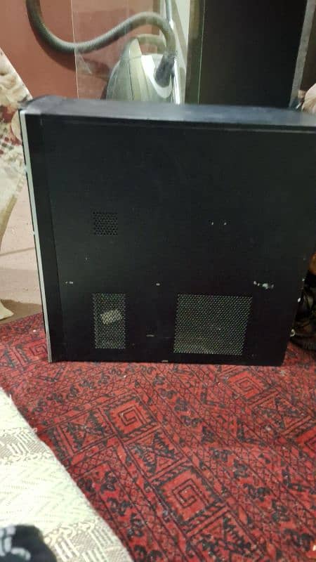 pc core i3 16 GB RAM 1 GB game card keyboard included without her disc 4