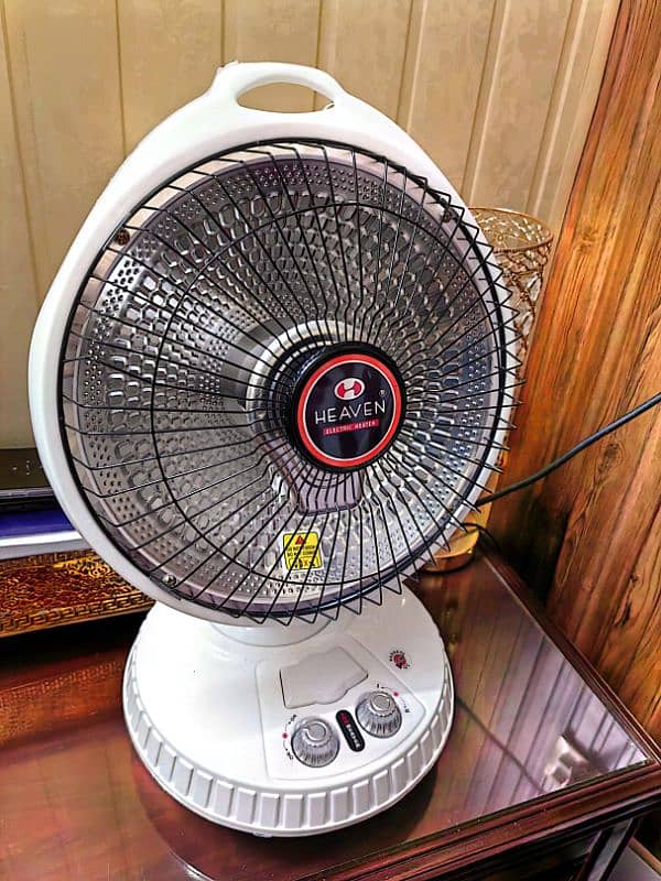 Heaven New Move Able Electric Heater, 600W, 4