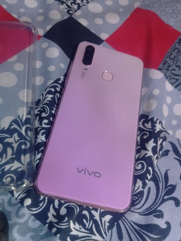 vivo y17 4