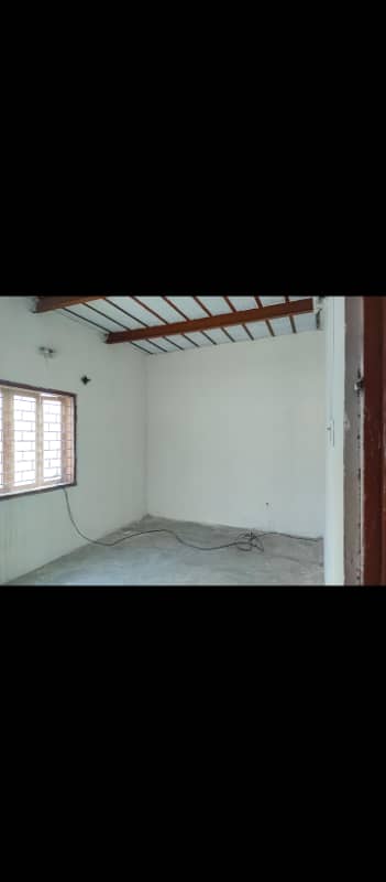 2 bed dd portion available for rent in north Karachi 5