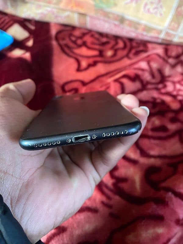 I phone 7 non PTA 32GB 2