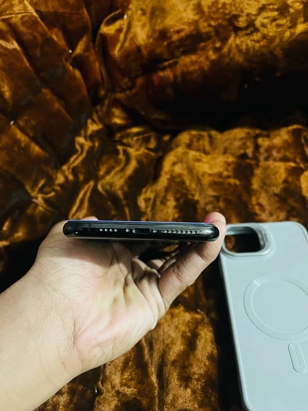 iphone 11 pro max 64gb Factory Unlock 2