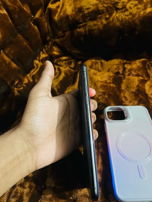 iphone 11 pro max 64gb Factory Unlock 4