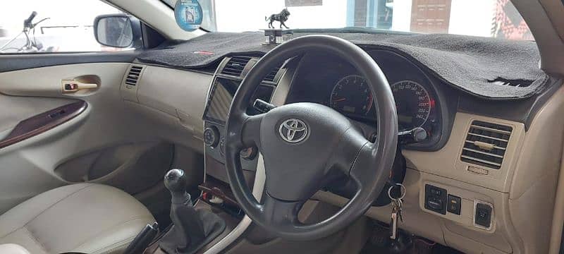 Toyota Corolla GLI 2012 6