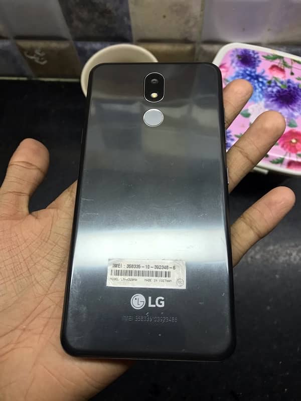 LG aristo 4+ 2