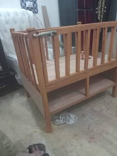 baby cot of big size