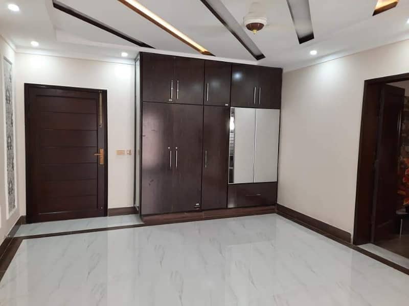 10 marla 2bed superb lower portion in wapda town F-2 block 1