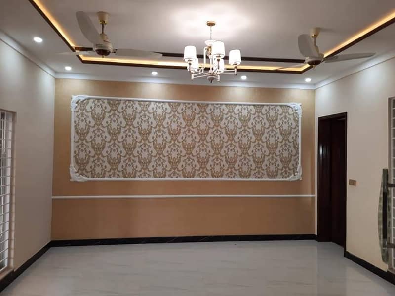 10 marla 2bed superb lower portion in wapda town F-2 block 10