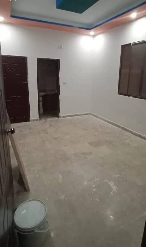 2bed dd ground floor portion like new vip boundary wall hansa society near safoora chowk 2