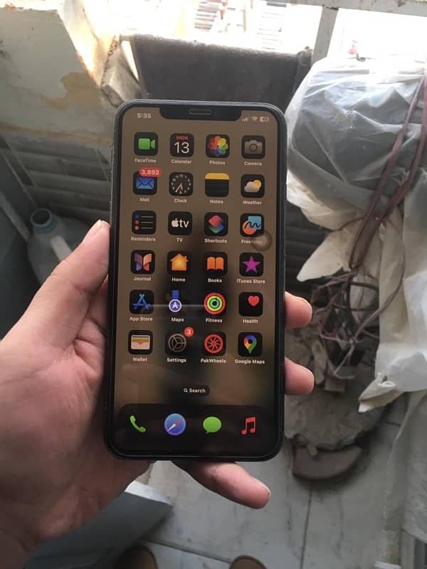 iPhone 11 pro max 64gb non pta read ad 0