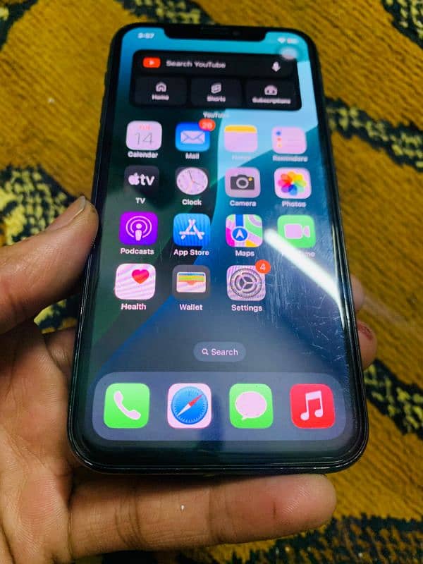 iphone 11 pro 4