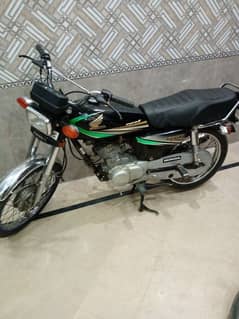 Honda 125 2013B. . . . . . 03098333777