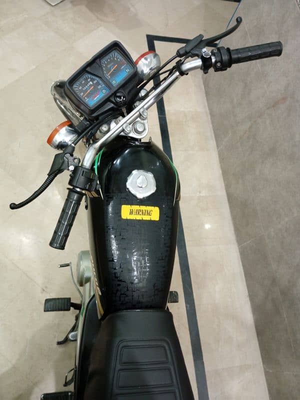 Honda 125 2013B. . . . . . 03098333777 7