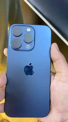 Apple iPhone 15 Pro jv blue