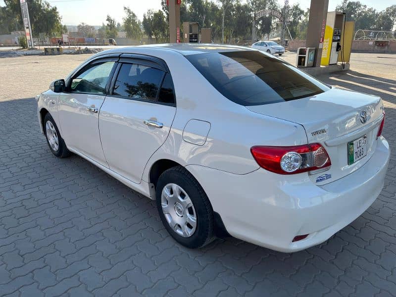 Toyota Corolla GLI 2013 9