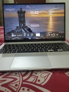 Samsung galaxy book 15.6 (8/512) xe graphics 11th gen