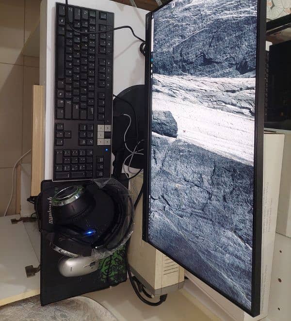 12th gen high end pc with gaming monitor 0