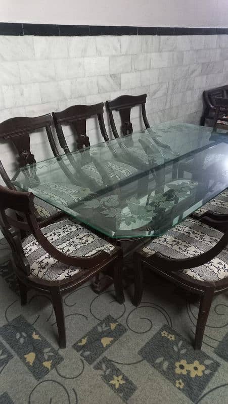 Dining Table 0