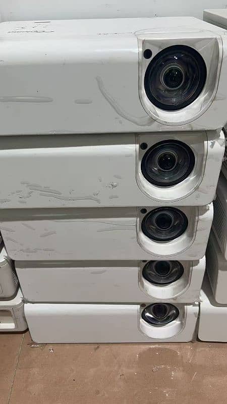 WE HAVE ALL KINDS OF PROJECTORS AVAILBLE IN DUBAI IMPORT 03152965654 7