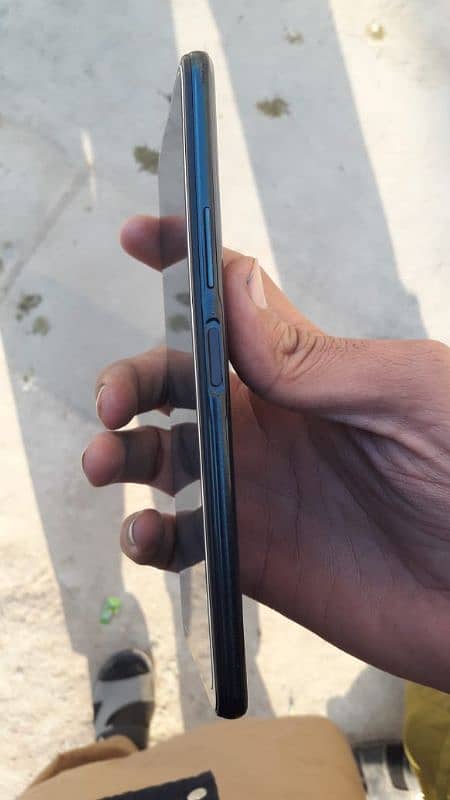 Infinix note 7 6 ram 128  box chargar Sath h good condition mobile 4