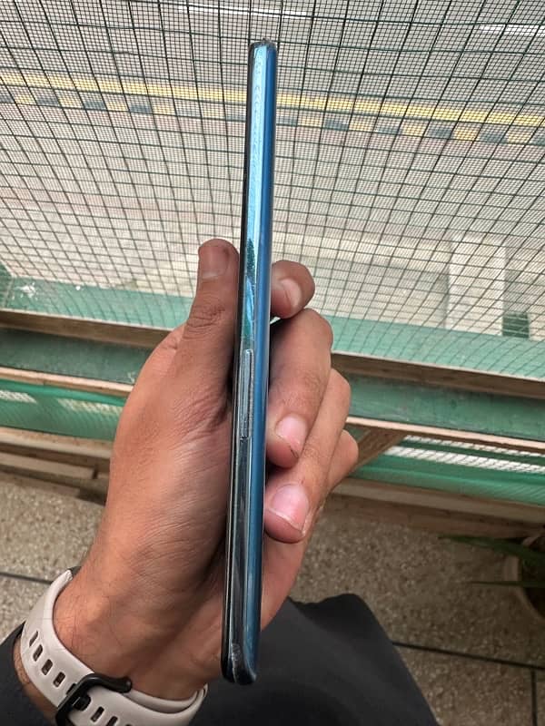 ONEPLUS 9 (12gb ram /256 gb storage ) 4