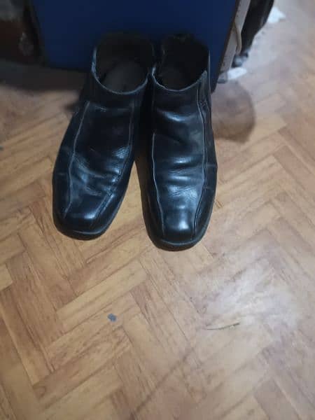 Leather shoes 0