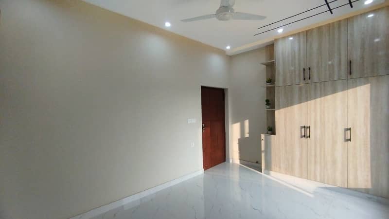 House In  Dream Gardens  For sale 29