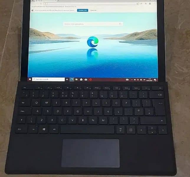 Laptop + Tablet Microsoft Surface 4 pro Core i5 7th gene 4K Led 2