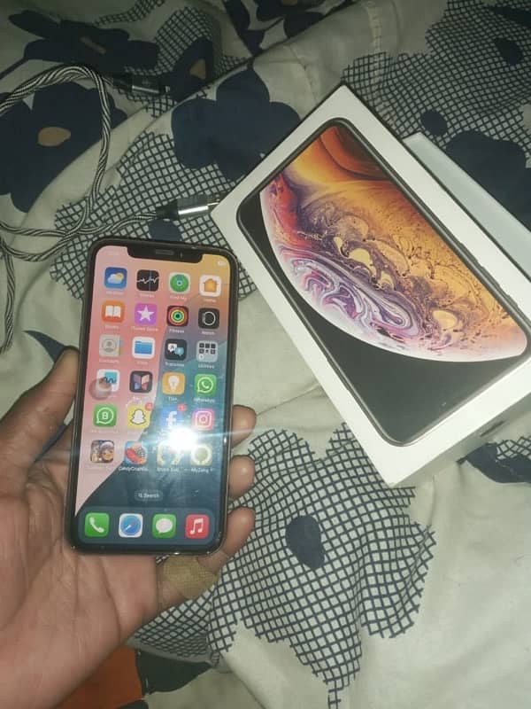 iPhone XS non pta with organal box imi Mach 3