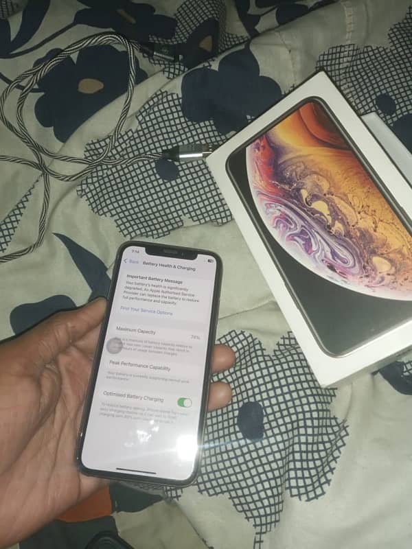 iPhone XS non pta with organal box imi Mach 9