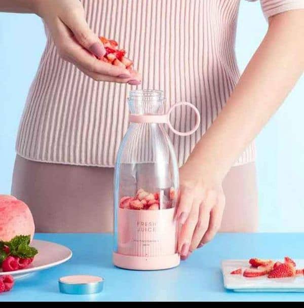 Portable juicer blander in big size rechargeable 1