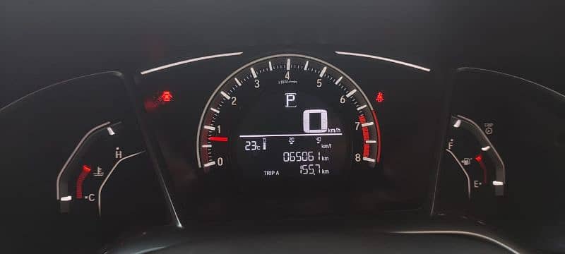 Honda Civic 2018 UG red meter 3