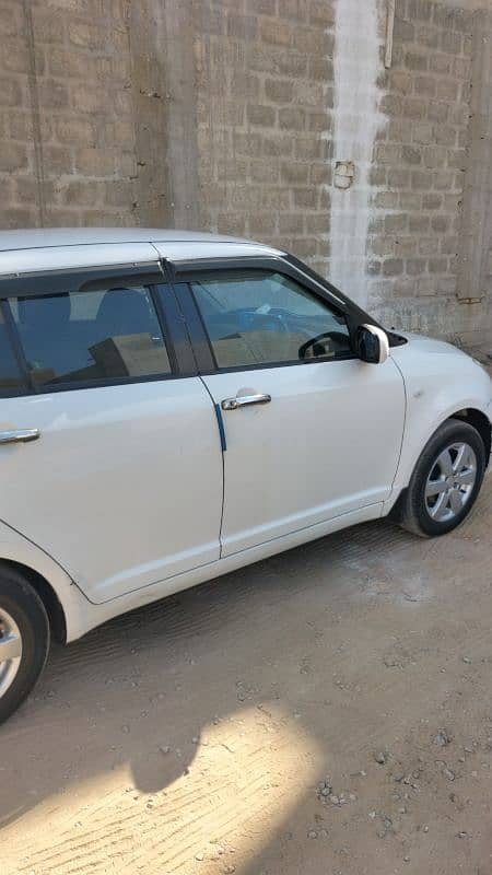 Suzuki Swift 2015 2