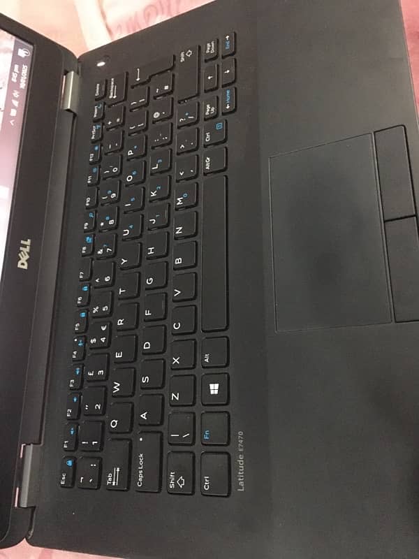 Laptop Dell. Latitude E7470 4