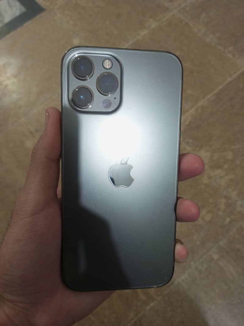 iPhone 12 Pro Max 0