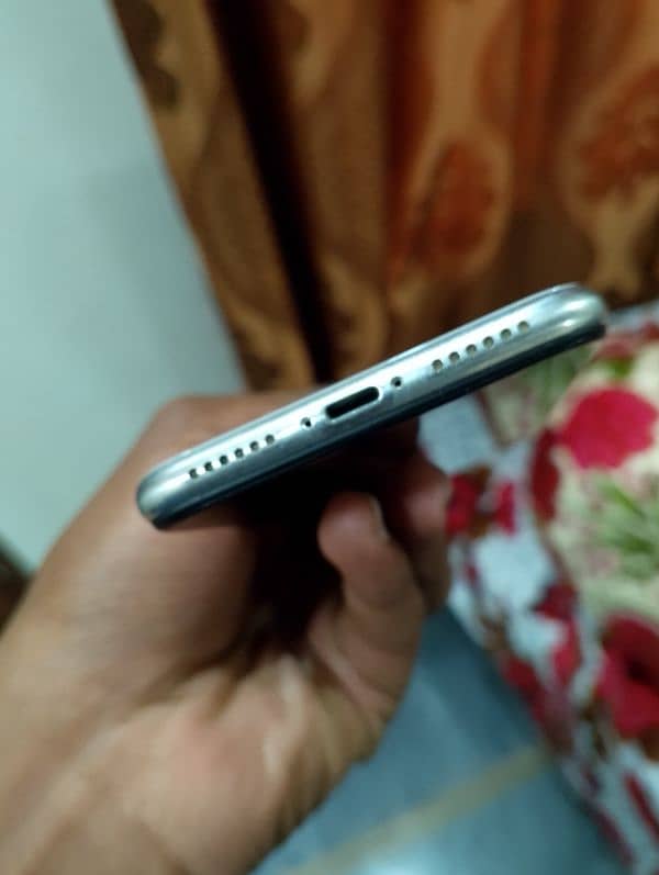 iphone x 10/10 condition non pta 6