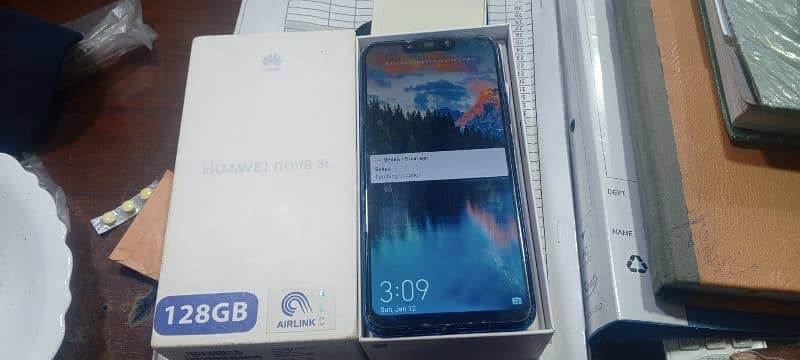 Huawei nova 3i 0