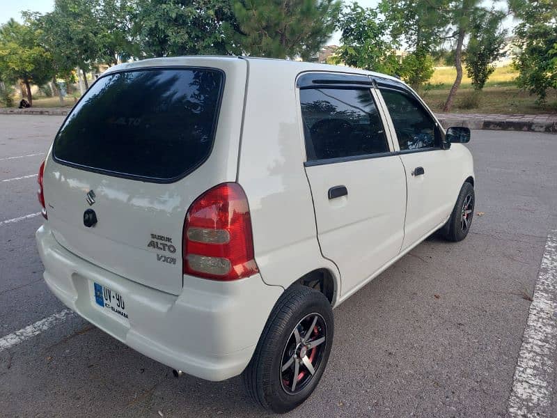 Suzuki Alto 2011 7