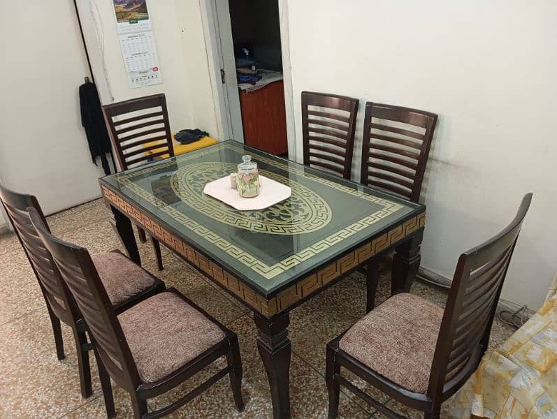 dinning table 9/10 condition 2