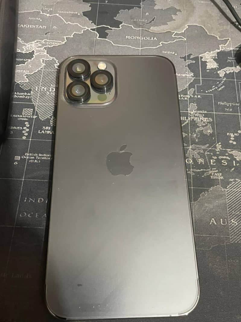 Apple iPhone 12 Pro Max 4