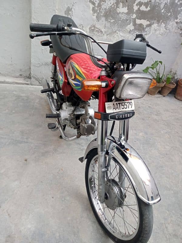 United 70 model 2020 red colour very good condition 8