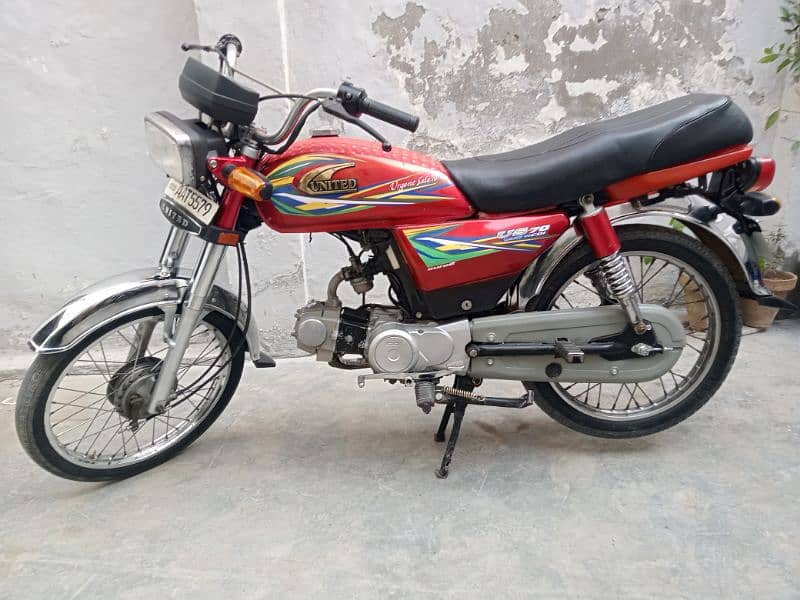 United 70 model 2020 red colour very good condition 18