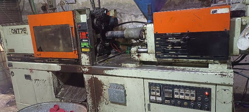 nigata 75 ton injection machine for sale 4