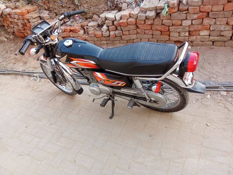 Honda 125 new condition 2