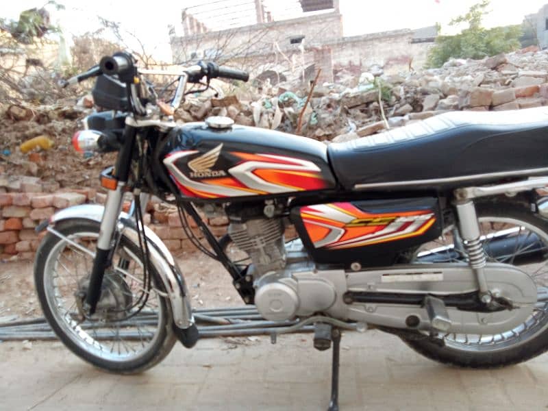 Honda 125 new condition 3