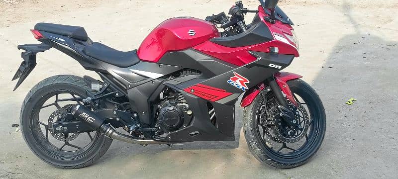 Suzuki GSX-600 0