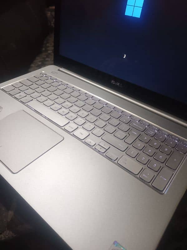 Dell Inspiron 15 7000 | Core i7 4th Gen | Touchscreen | 8GB RAM 1