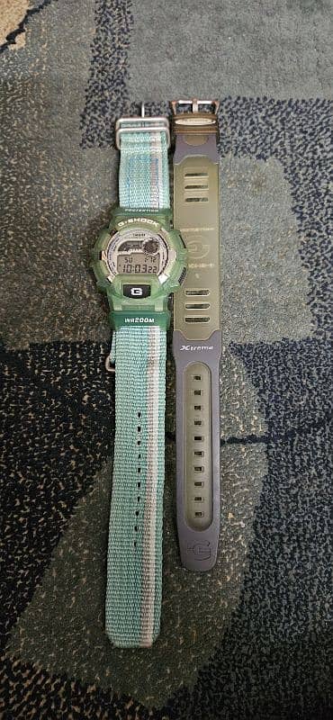 Casio G-Shock DW-9500 with 2 original straps. 7